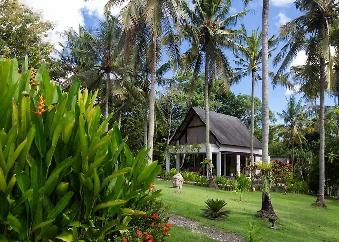 Проживание в семье Anima Retreat Bali *
